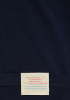 SURROUND TEE
