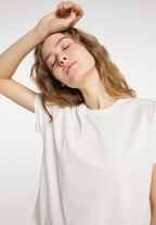 VACANT TEE